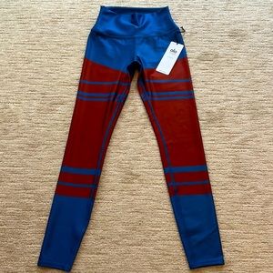 Brand-new ALO yoga leggings